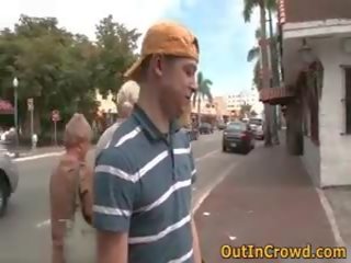 Homossexual jovens depilados é uma merda em o rua e a foder em o público crap houses 2 por outincrowd